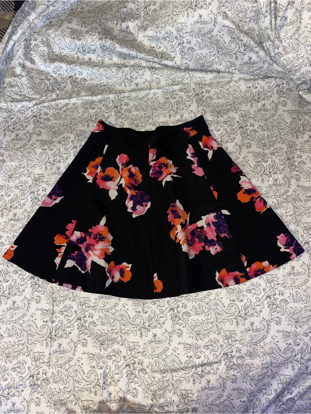 Decree Juniors size S Black Floral Skater Mini Skirt Pink Orange